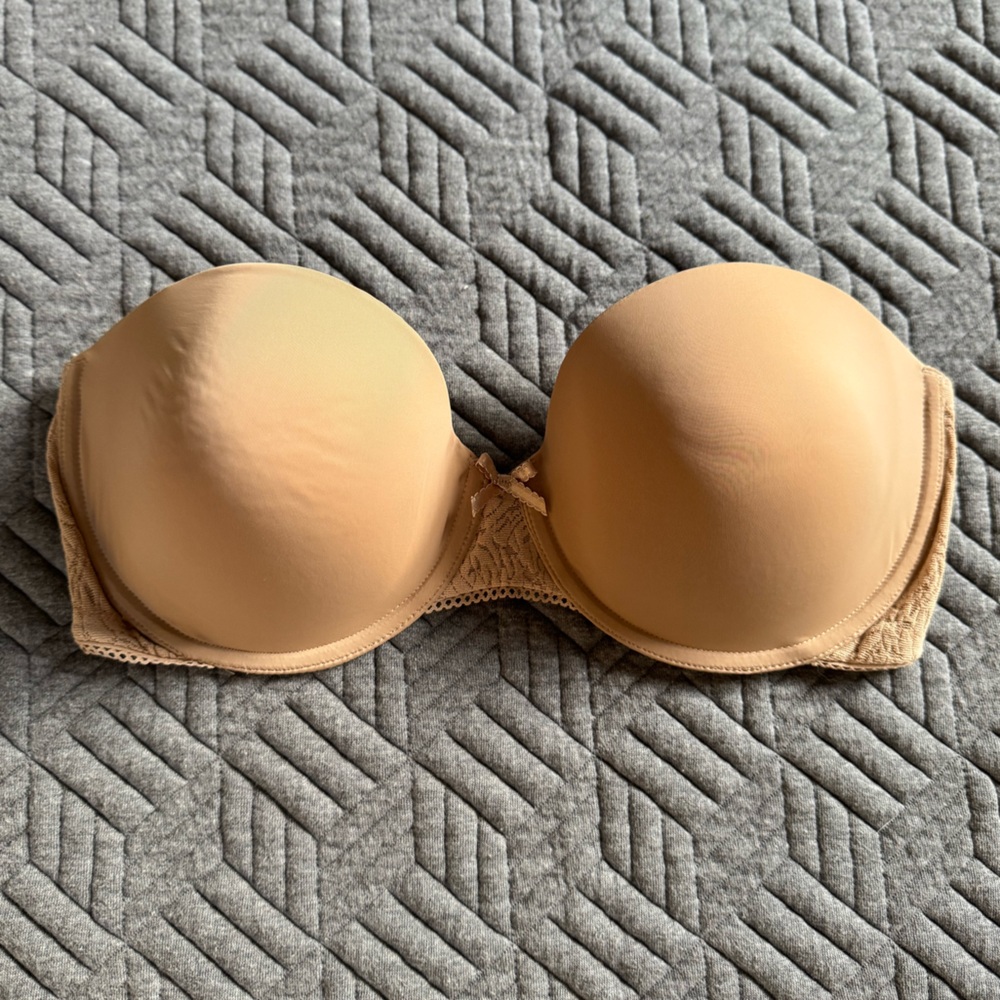 b.tempt’d by Wacoal Strapless Bra